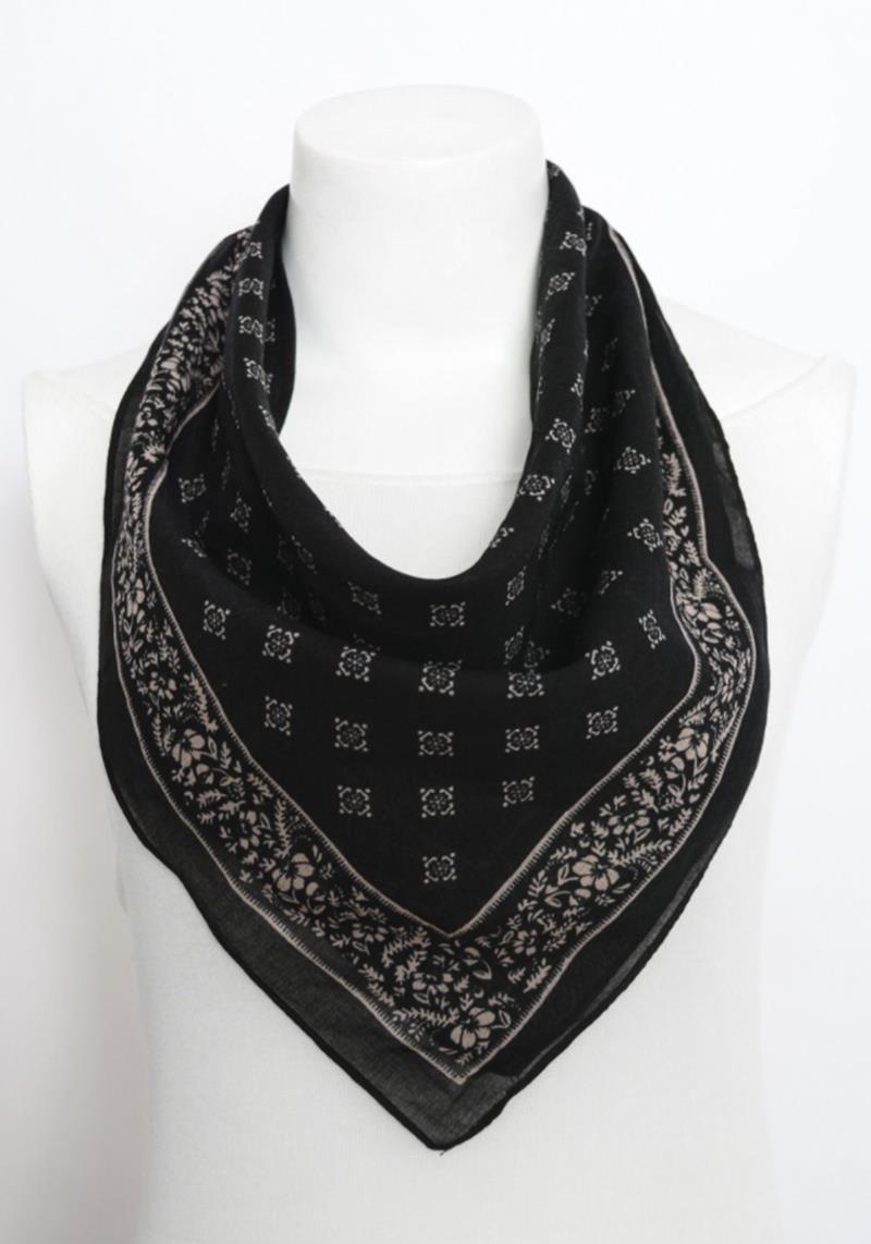 MODERN GEOMETRIC PATTERN BANDANA