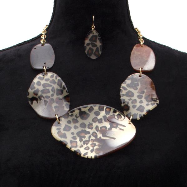 TWO TONE ORGANIC SHAPE LINK NECKLACE