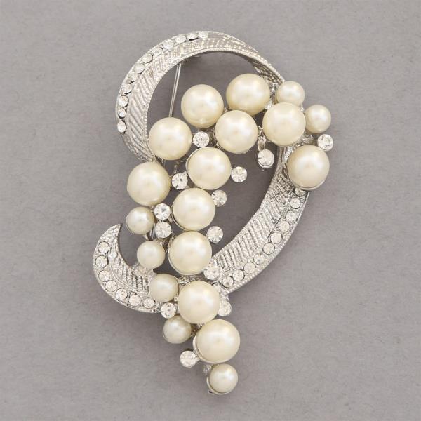 PEARL RHINESTONE METAL BROOCH