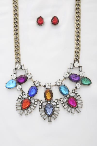 CRYSTAL STATEMENT NECKLACE