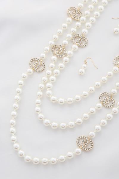 DOUBLE CIRCLE PEARL LAYERED NECKLACE