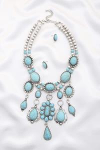 RODEO WESTERN CONCHO FAUX TURQUOISE BEADED NECKLACE