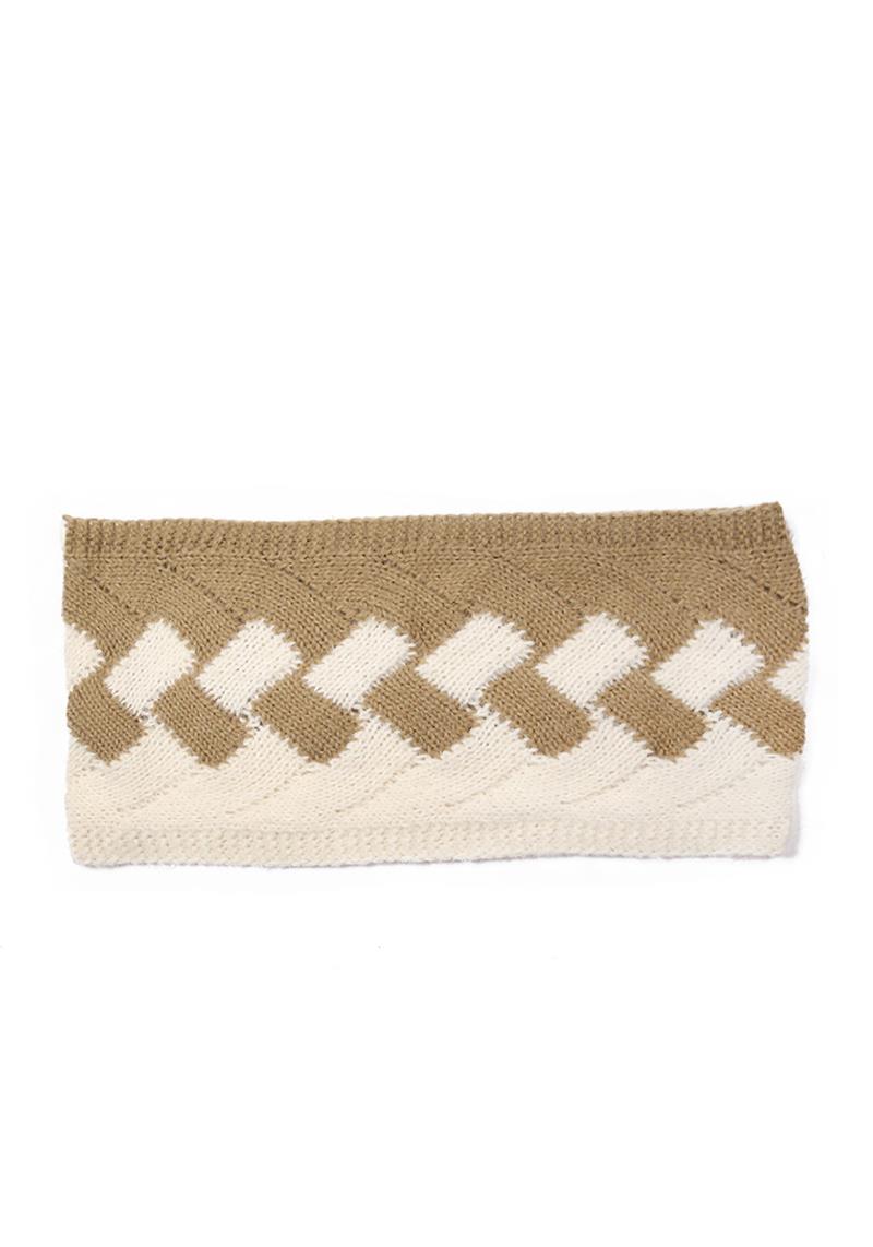 SOFT TWO TONE CABLE KNIT INFINITY