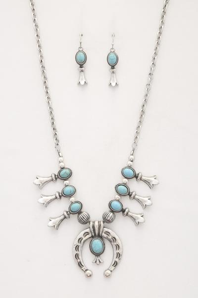 HORSE SHOE PENDANT NECKLACE