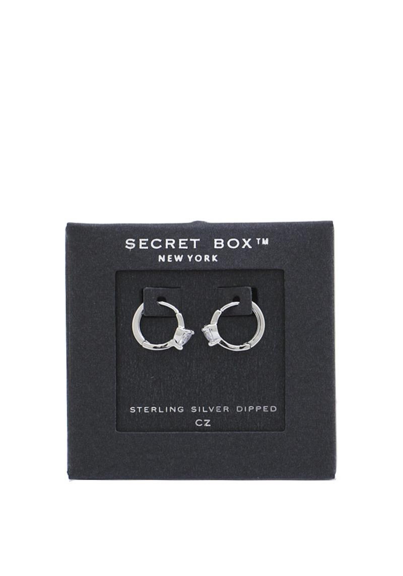 STONE HUGGIE EARRING