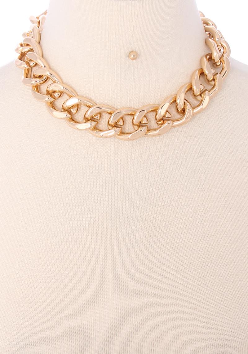 CHUNKY METAL CHAIN NECKLACE