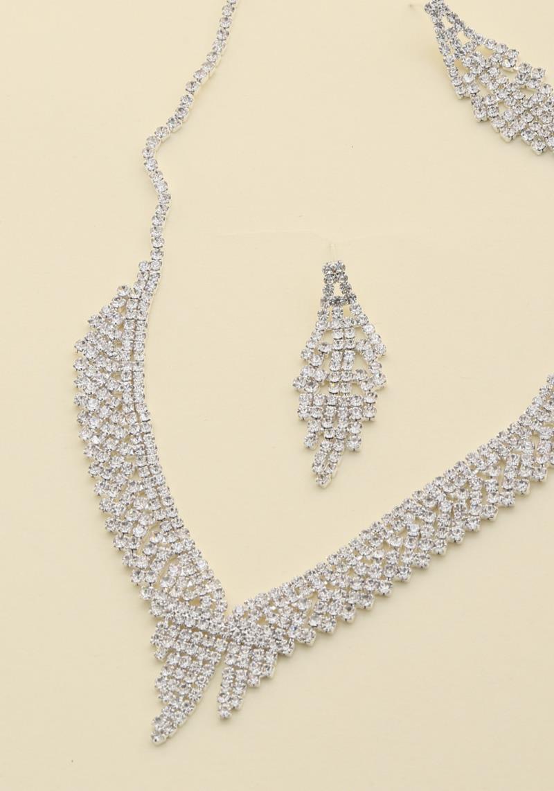 V SHAPE RHINESTONE BRIDAL NECKLACE