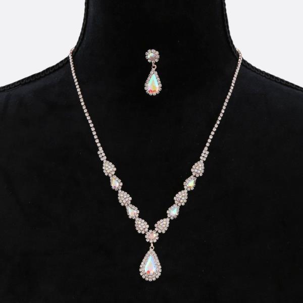 TEARDROP PATTERN CRYSTAL BRIAL NECKLACE