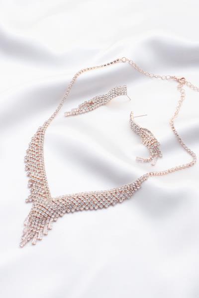 V SHAPE DANGLE RHINESTONE NECKLACE