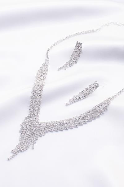 V SHAPE DANGLE RHINESTONE NECKLACE