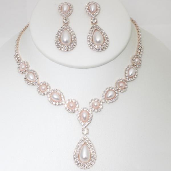 TEARDROP PEARL PENDANT BRIDAL NECKLACE