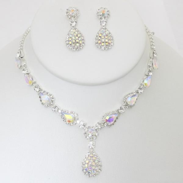 TEARDROP RHINESTONE NECKLACE