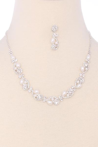 BRIDAL CRYSTAL RHINESTONE & PEARL NECKLACE EARRING SET