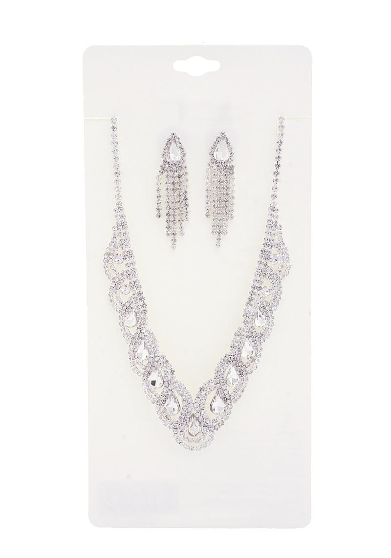 RHINESTONE NECKLACE