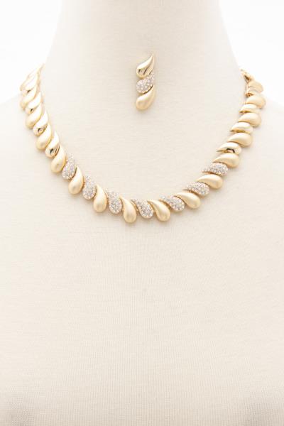 CURVE TEARDROP RHINESTONE NECKLACE