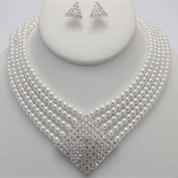 RHOMBUS RHINESTONE PEARL LAYERED NECKLACE