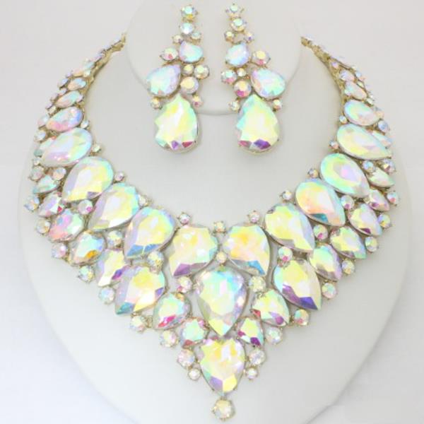 TEARDROP RHINESTONE NECKLACE