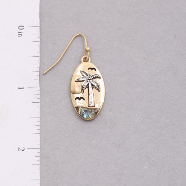 WESTERN STYLE SEA DANGLE EARRING