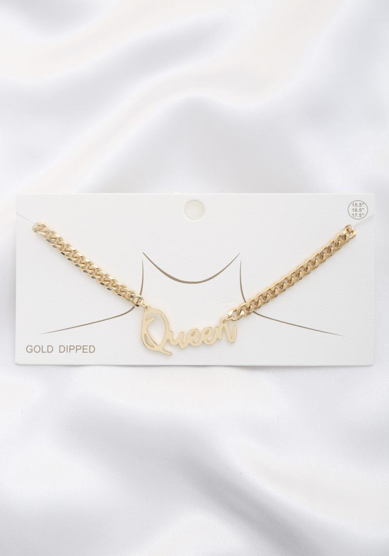 CURSIVE QUEEN CURB LINK NECKLACE