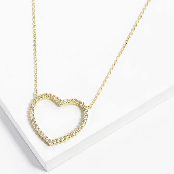 GOLD DIPPED CUT OUT HEART RHINESTONE PENDANT NECKLACE