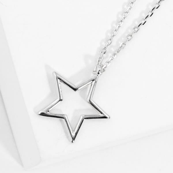 METAL STAR PENDANT NECKLACE