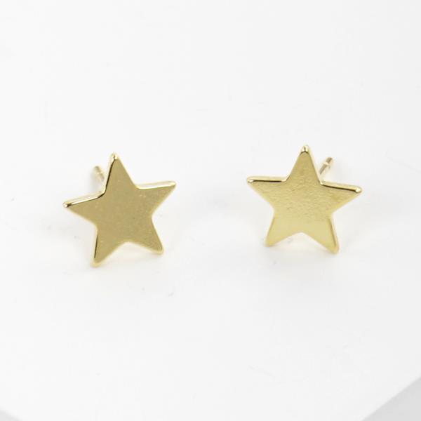 GOLD DIPPED STAR STUD EARRING