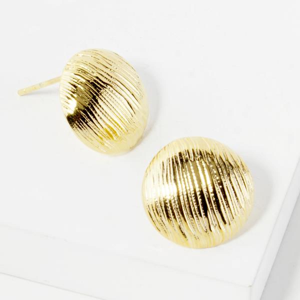 GOLD DIPPED TEXTURED ROUND STUD EARRING