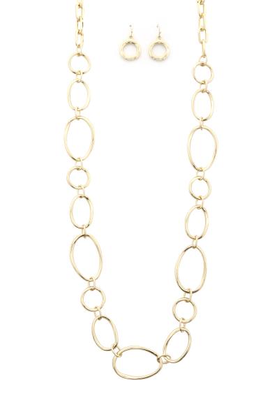 OVAL LINK METAL NECKLACE