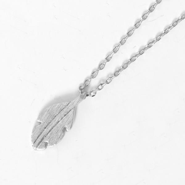 GOLD DIPPED CZ LEAF PENDANT NECKLACE