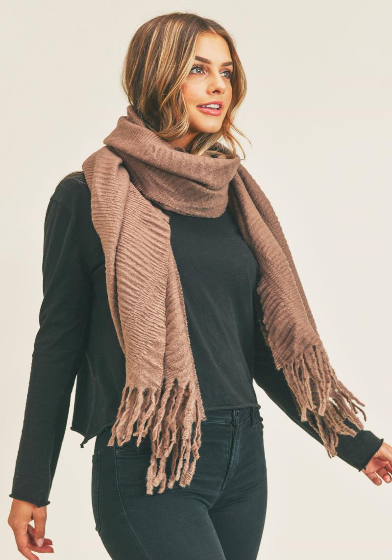 SOLID PLEATED SCARF