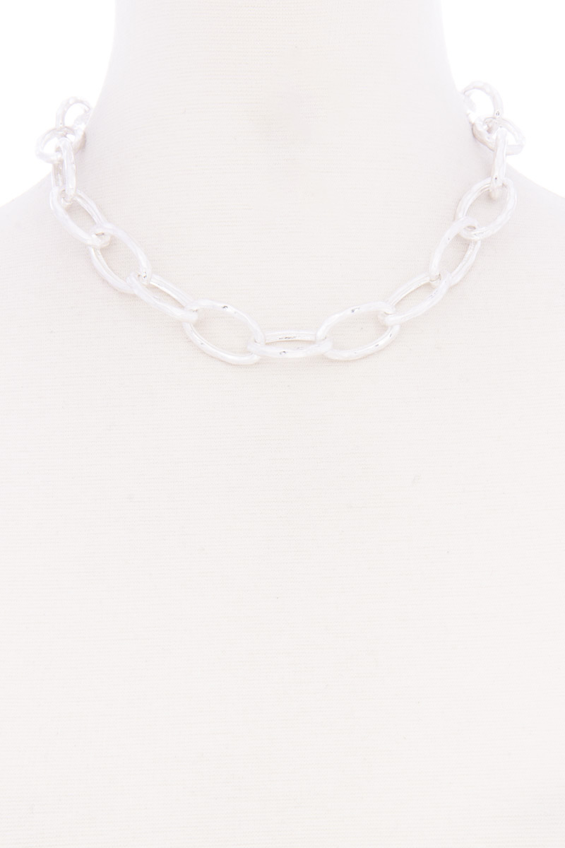OVAL LINK METAL NECKLACE