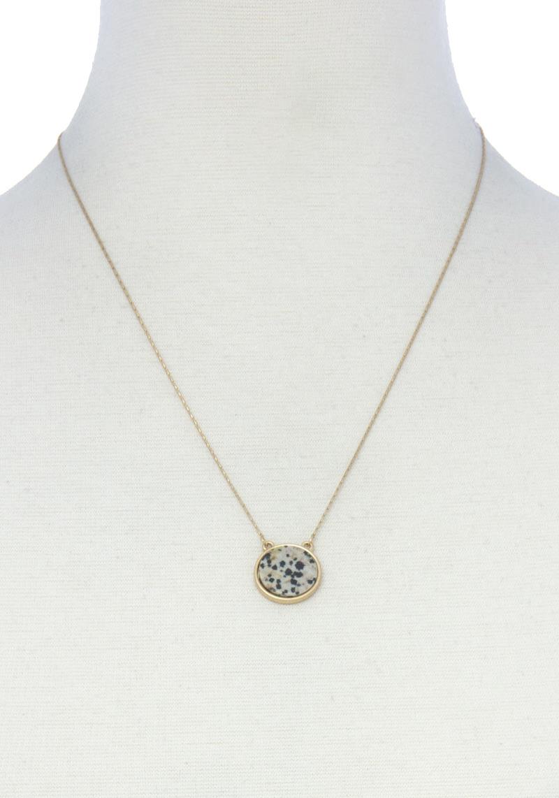 ROUND STONE SHORT NECKLACE
