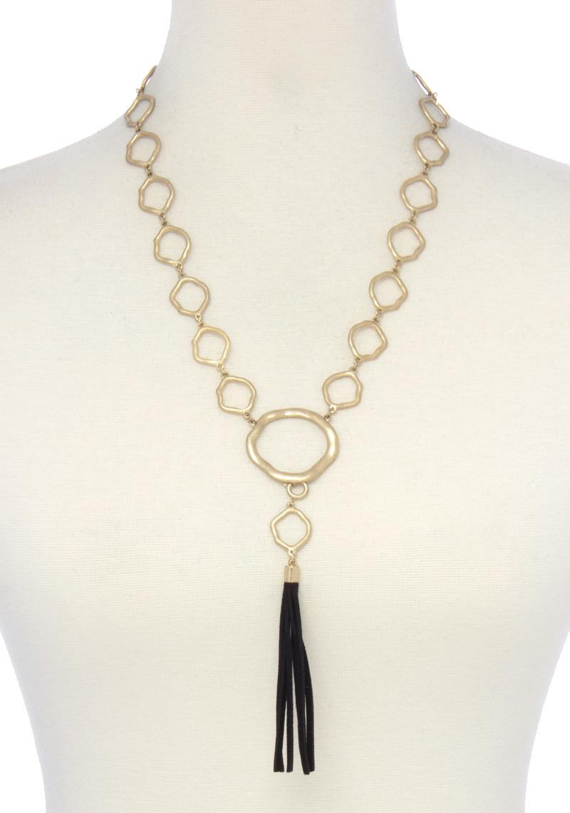 SUEDE TASSEL MUTLI CIRCLE NECKLACE