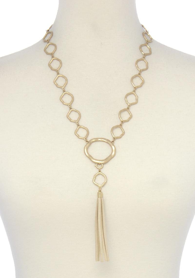SUEDE TASSEL MUTLI CIRCLE NECKLACE