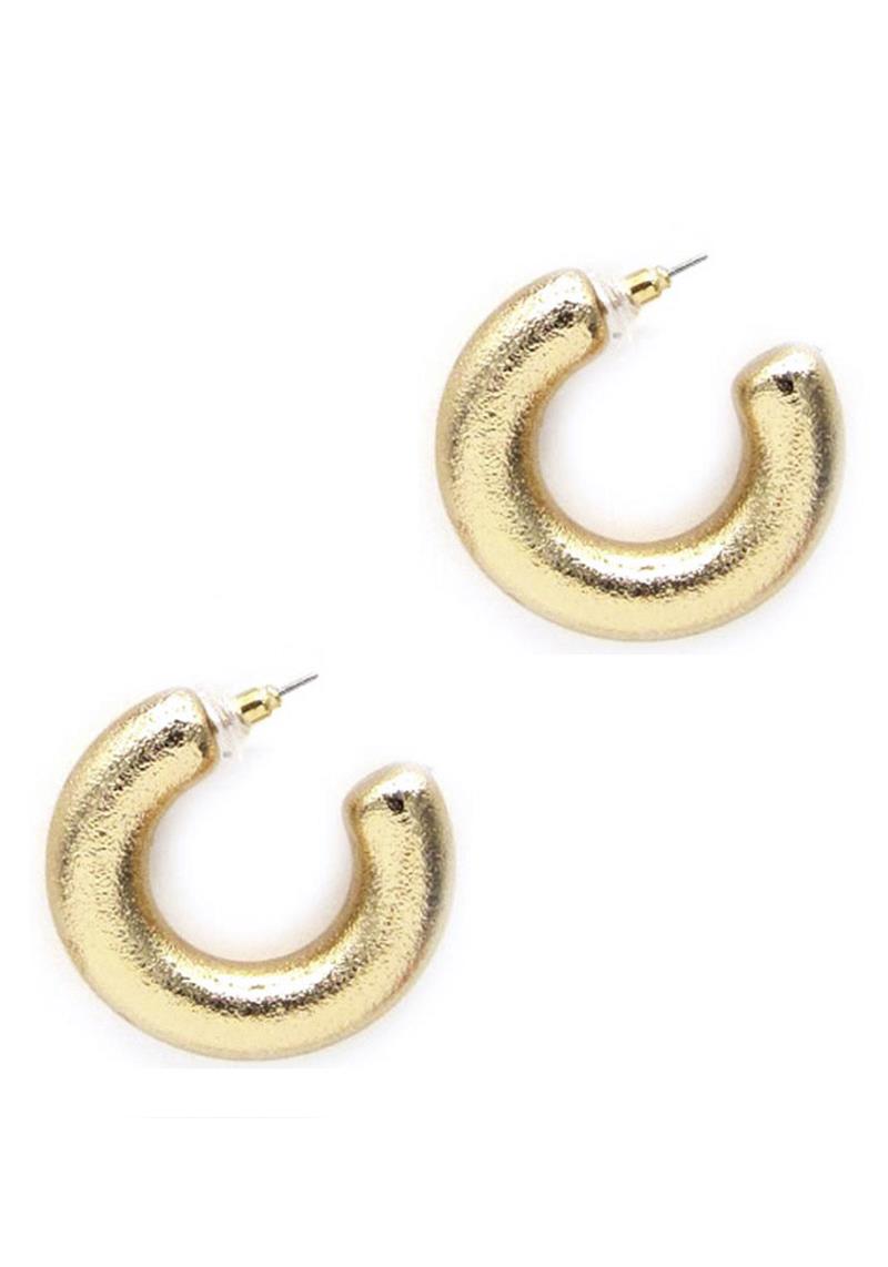METAL THICK OPEN HOOP EARRING