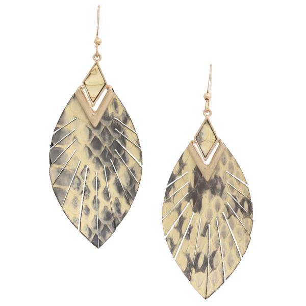 MARQUISE SNAKE PATTERN DANGLE EARRING