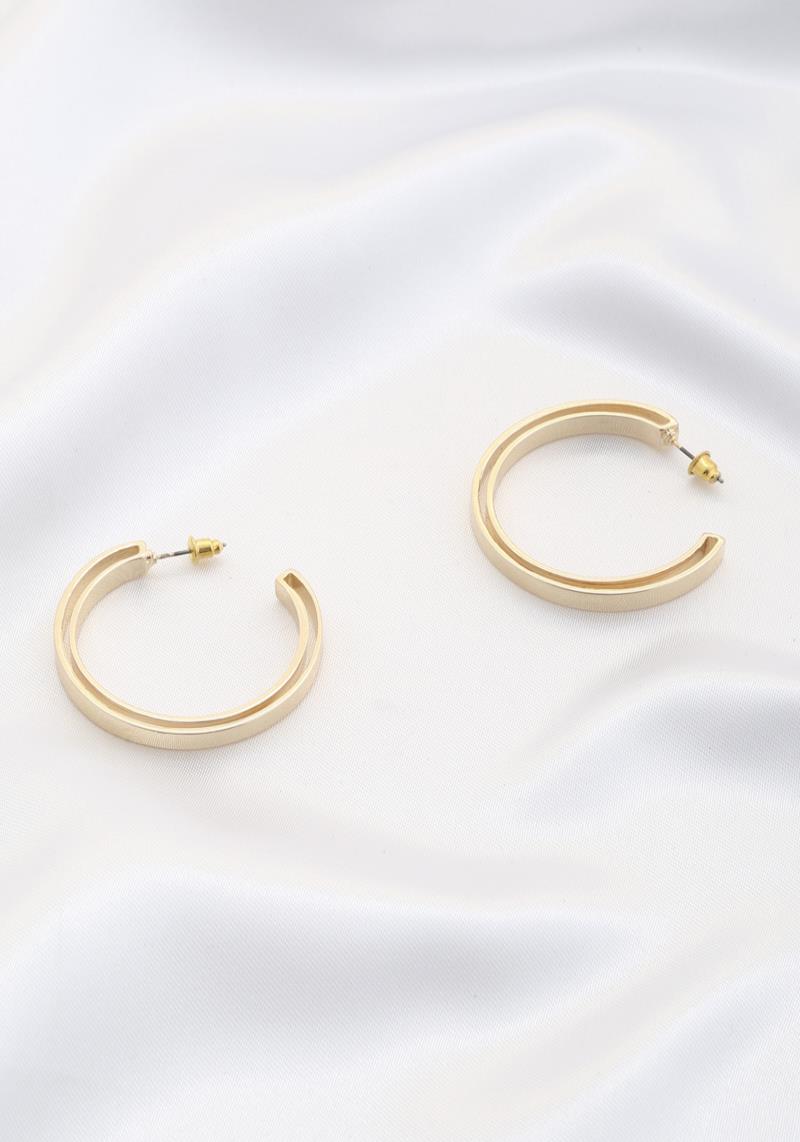 CUT OUT METAL OPEN HOOP EARRING