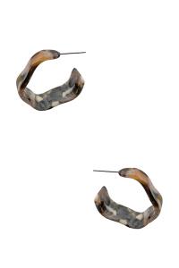 FASHION OPEN CURVED CLAY DESIGN EARRING