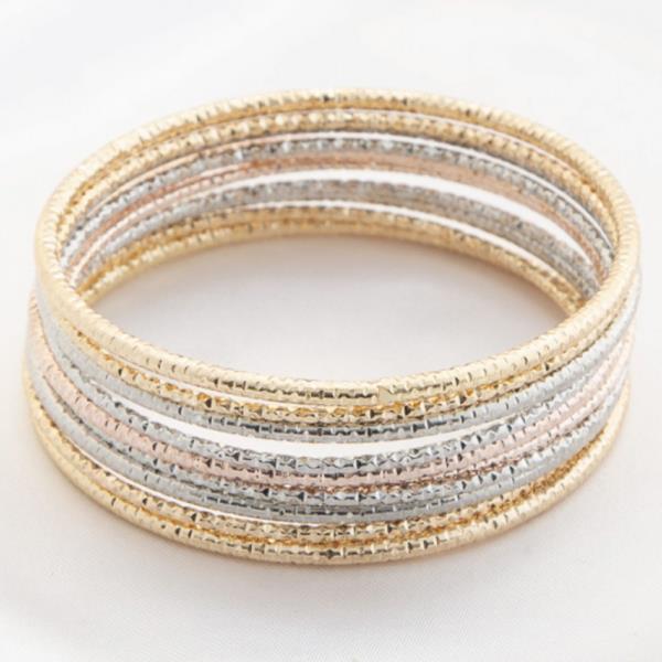DIAMOND CUT TEXTURED METAL MULTI BANGLE BRACELET SET