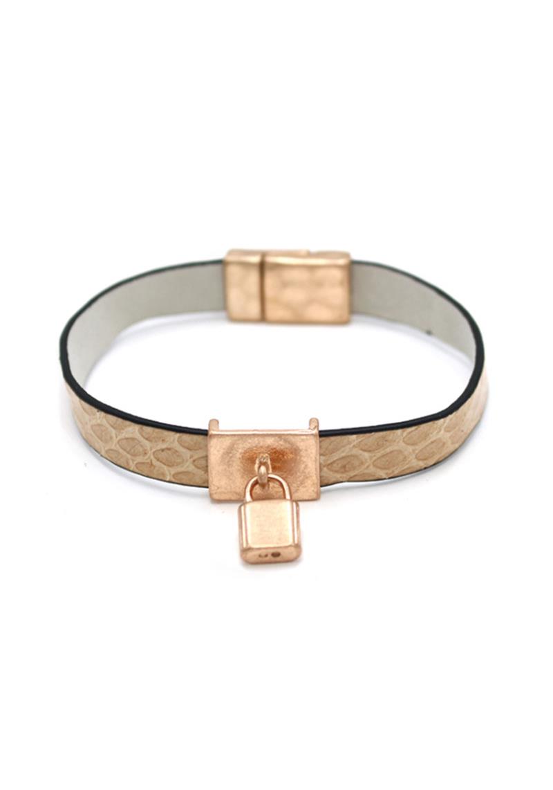 FAUX LEATHER MAGNETIC BRACELET