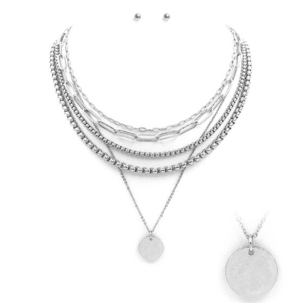 METAL DISC OVAL LINK LAYERED NECKLACE