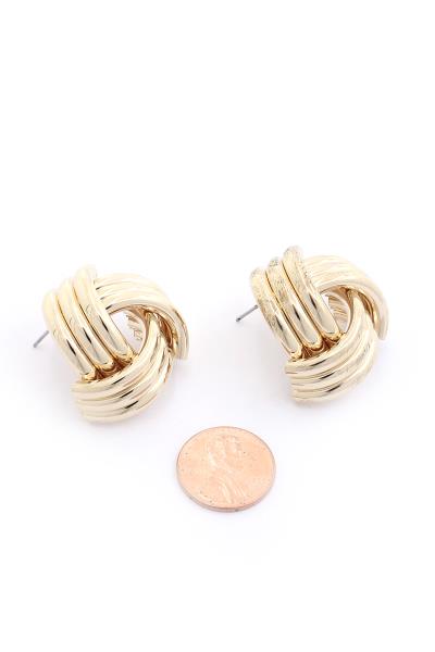 CHUNKY TEXTURED METAL EARRING