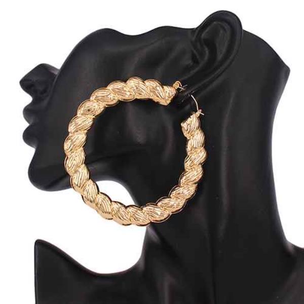 CHUNKY METAL TWIST SHAPE HOOP EARRING