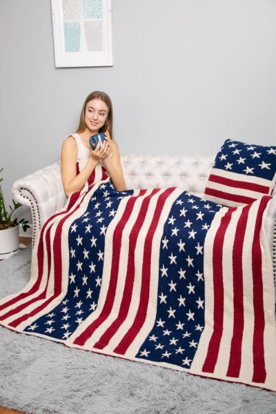 AMERICAN FLAG THROW BLANKET