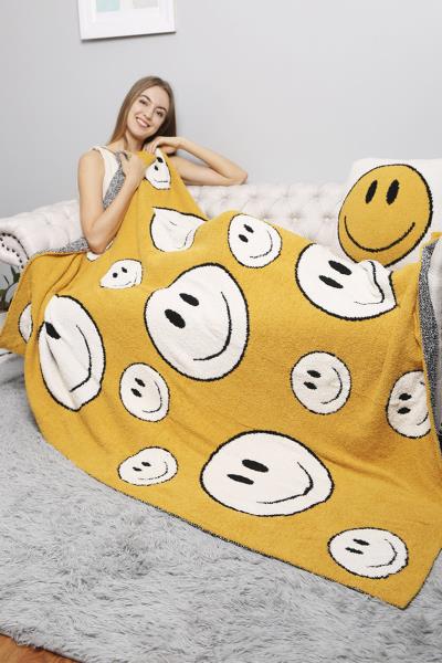 HAPPY FACE THROW BLANKET