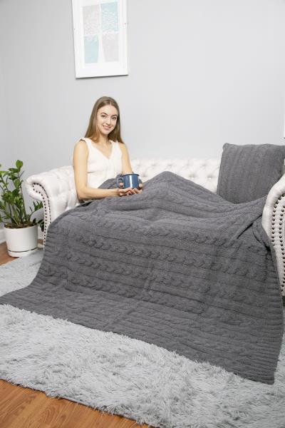BRAIDED CABLE KNIT THROW BLANKET