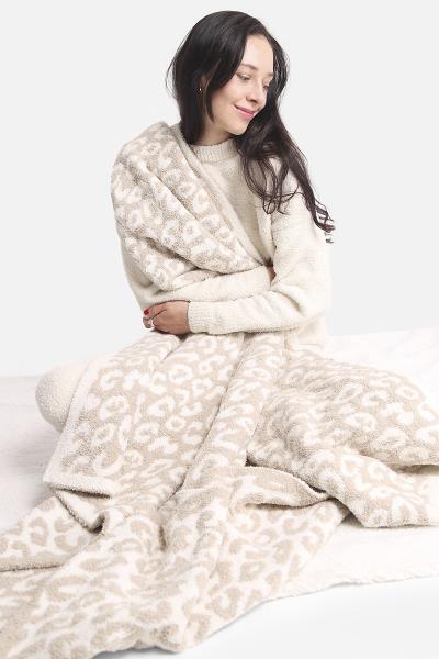 LEOPARD FAUX FUR BLANKET