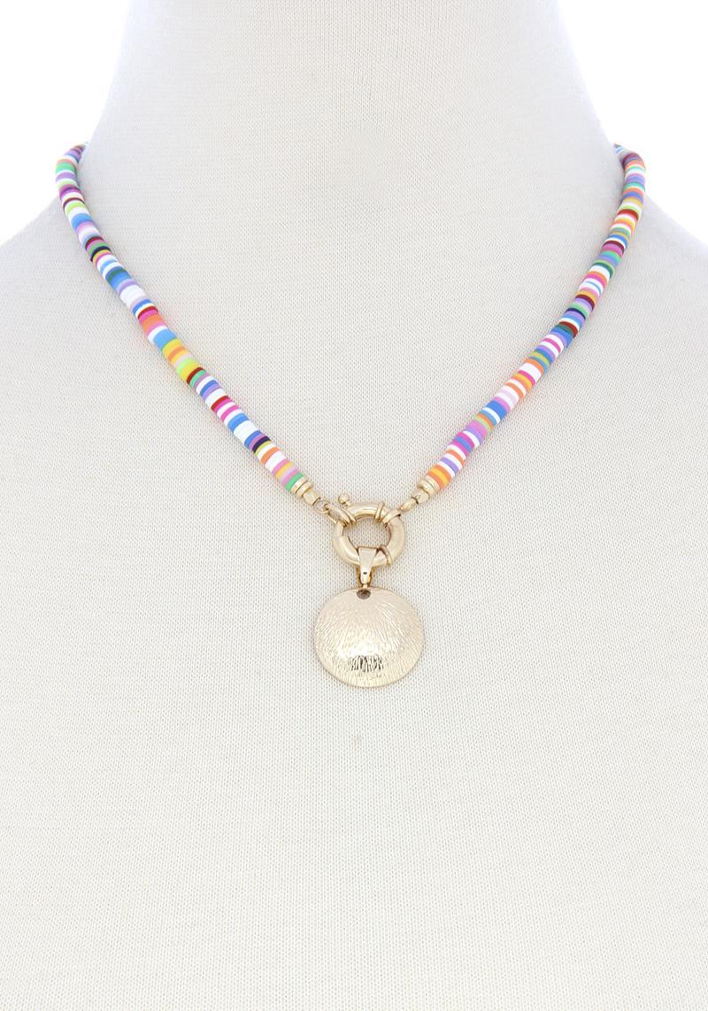 METAL CIRCLE PENDANT RUBBER BEAD NECKLACE
