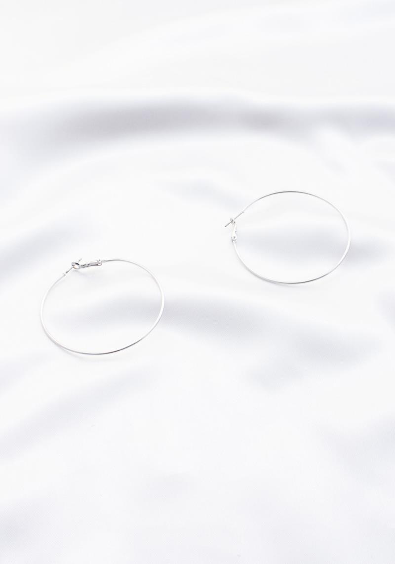 SODAJO THIN METAL HOOP EARRING