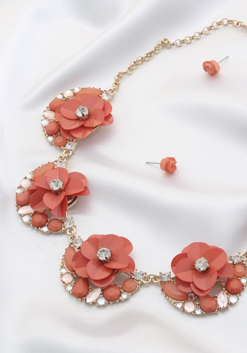 RHINESTONE STUD FLOWER NECKLACE